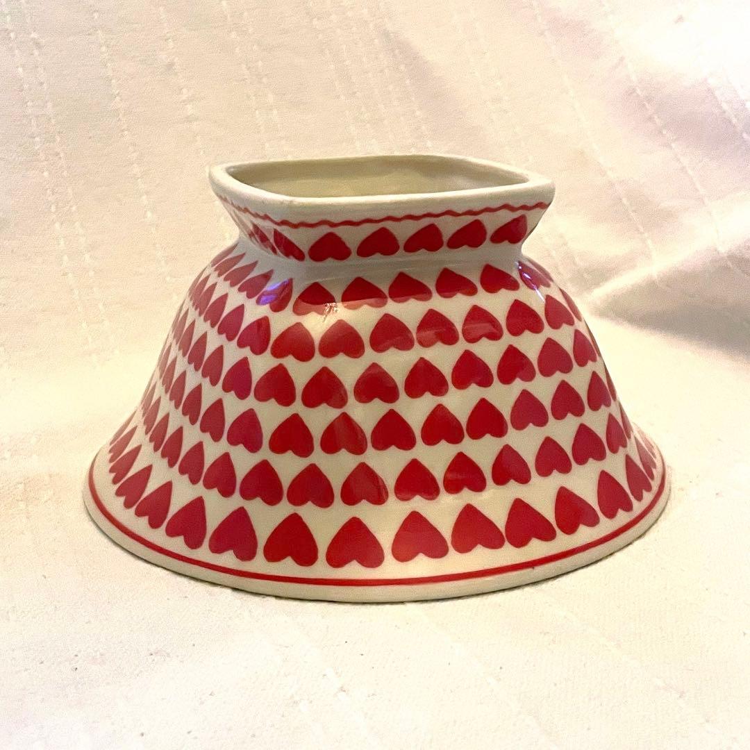 ポーリッシュポタリー　ハート柄高台付きボウル大