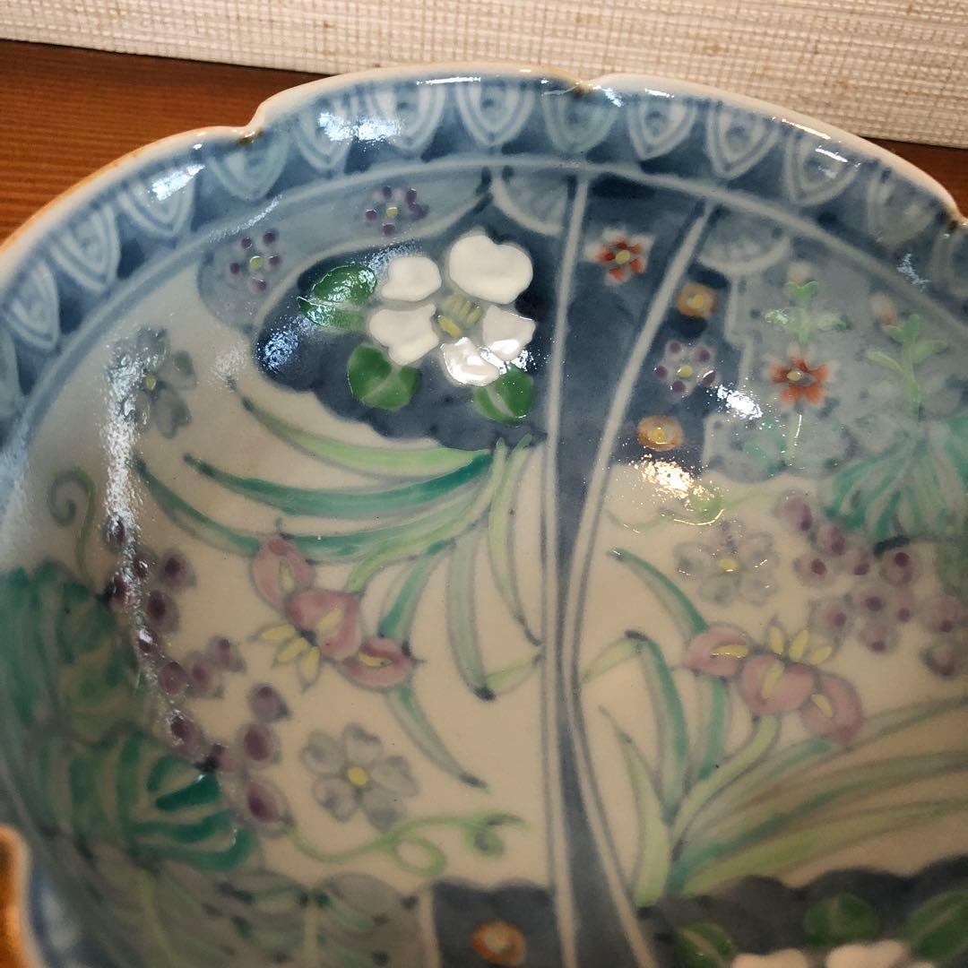 有田焼　五代走波　染錦 辻が花紋 輪花鉢