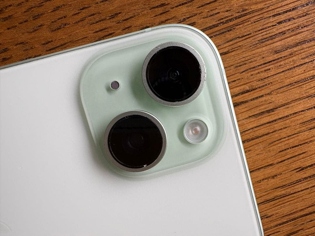 Apple iPhone 15 グリーン 本体