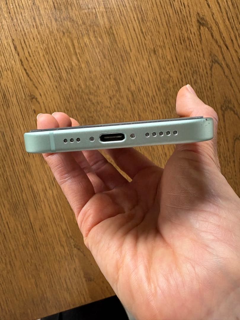 Apple iPhone 15 グリーン 本体