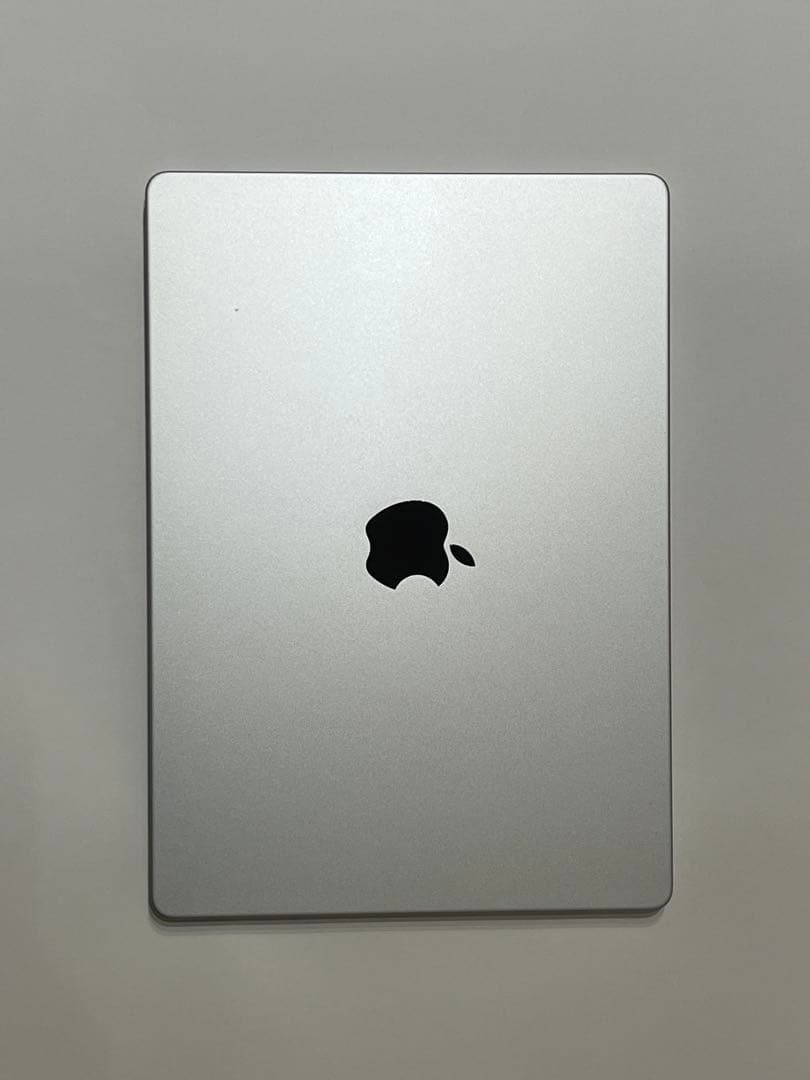 MacBook Pro M3 Pro 14インチ 18GB 1TB 早く売りたい