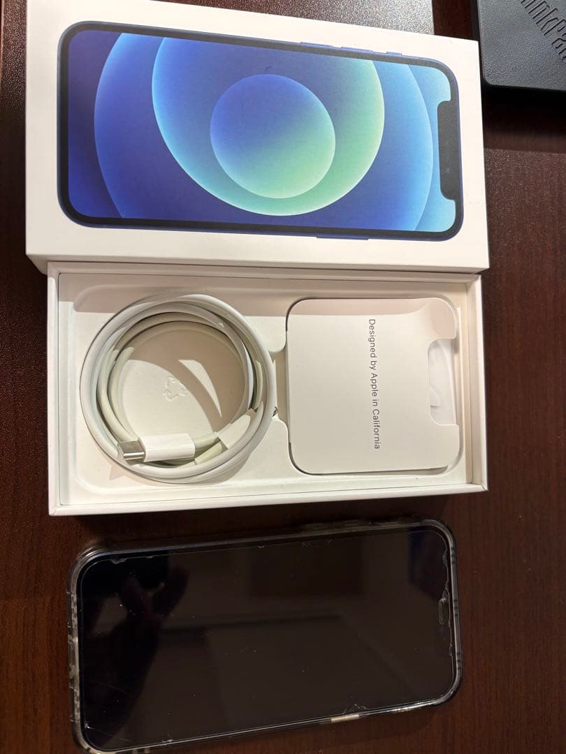 Apple iPhone 12 本体 ネイビー 充電ケーブル付き