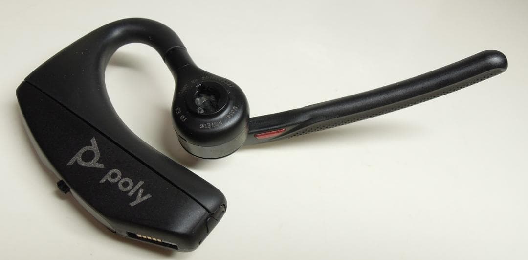 ◆現行モデル◆Poly ロゴ◆Voyager 5200＆充電ケース◆セット◆