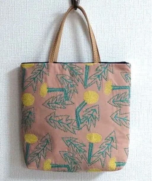 《SALE》ミナペルホネン　パッチワーク　マチありトートバッグ