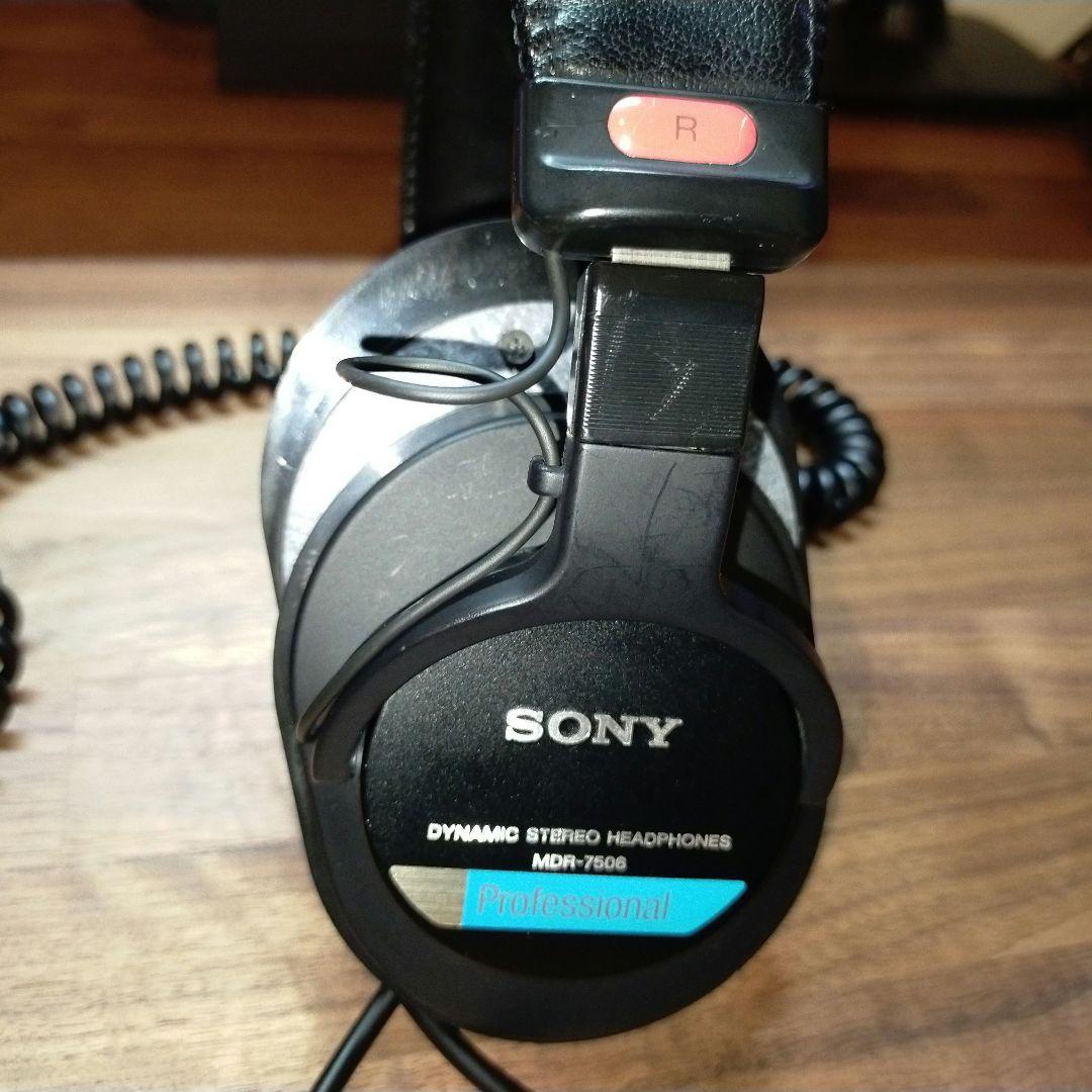 SONY　MDR-7506　モニターヘッドホン