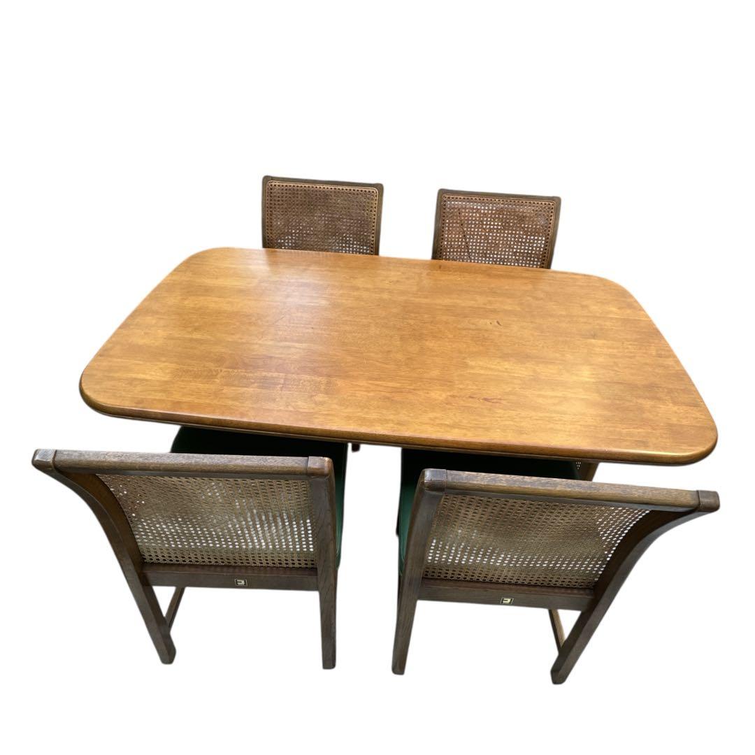 老舗高級家具メーカーである「コスガ（KOSUGA）」ダイニングチェア5点セット