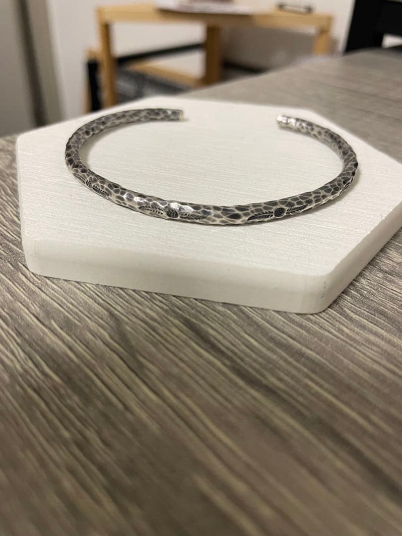 【新品・未使用】バングル カレンシルバー 純銀97％ カレン族