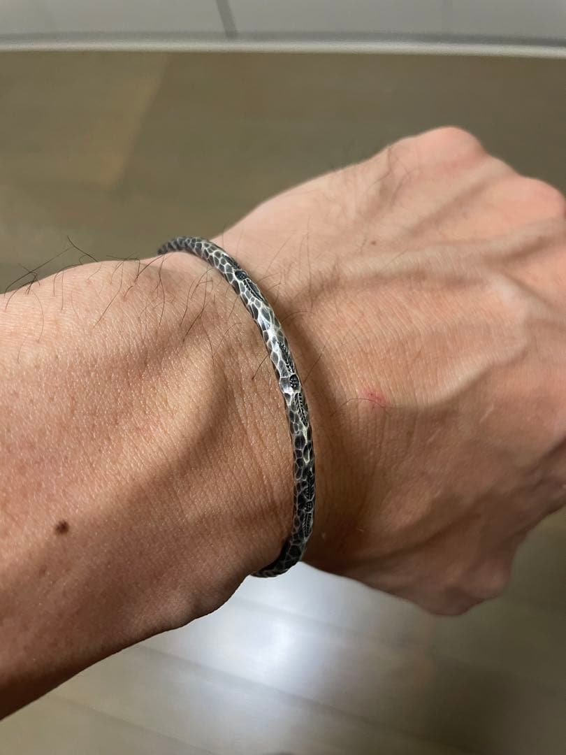 【新品・未使用】バングル カレンシルバー 純銀97％ カレン族