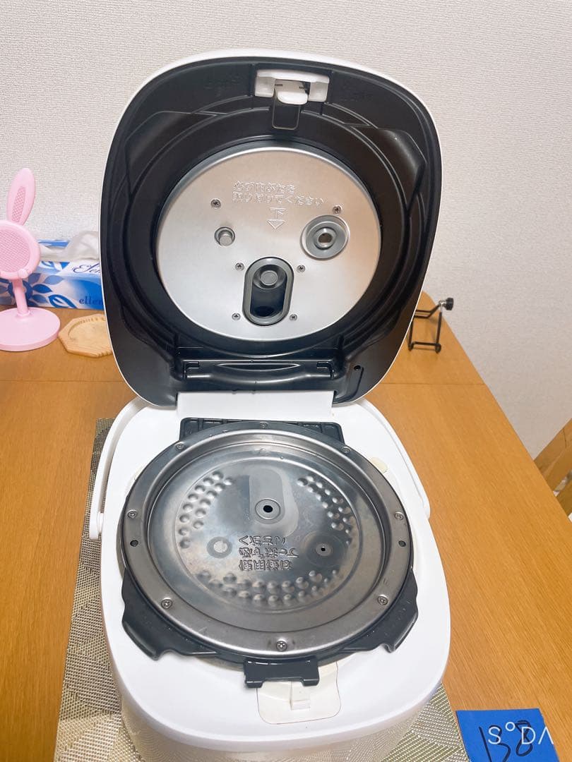 東芝 炊飯器 5.5合 真空 IH ジャー炊飯器 RC-10VRP 動作保証