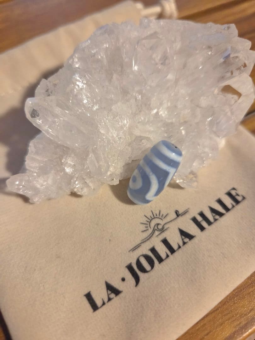 LA・JOLLA HALE　ブルーの二眼天珠