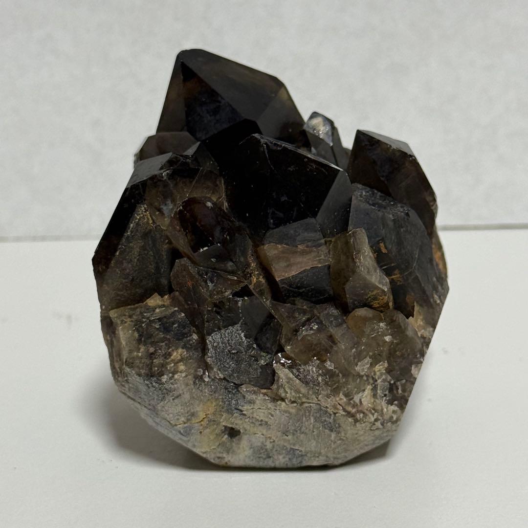 484g モリオン クラスター 漆黒コンゴ産 原石 天然石 魔除け