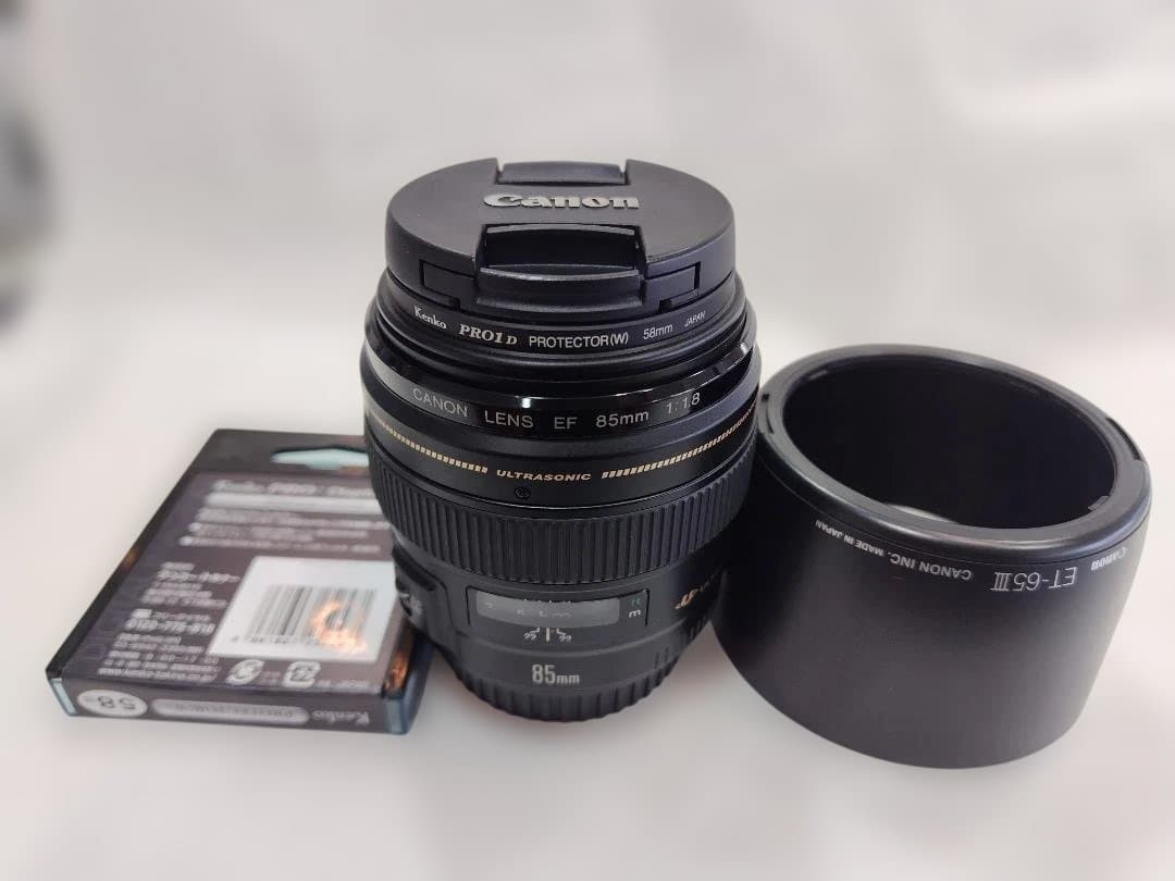 Canon EF 85mm f/1.8 USM レンズ