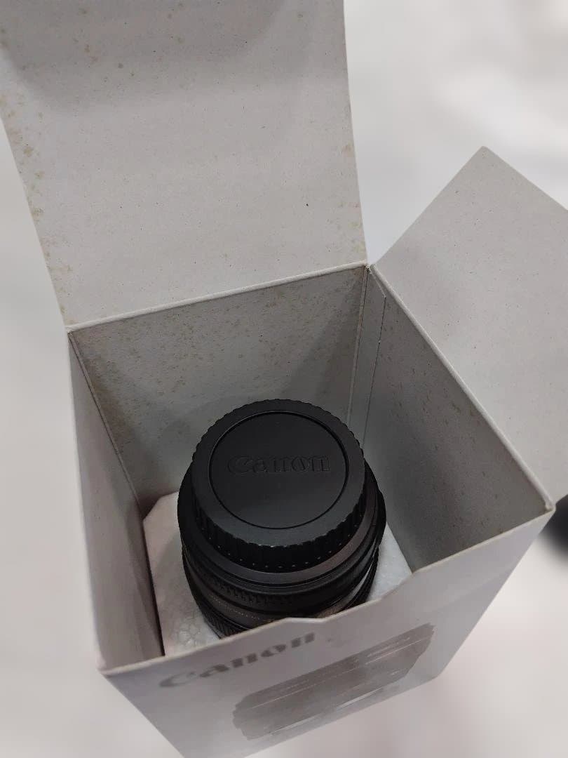 Canon EF 85mm f/1.8 USM レンズ