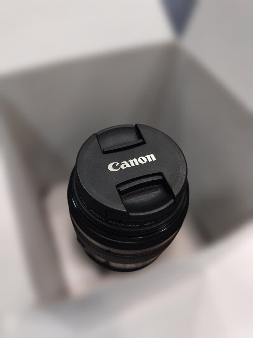 Canon EF 85mm f/1.8 USM レンズ