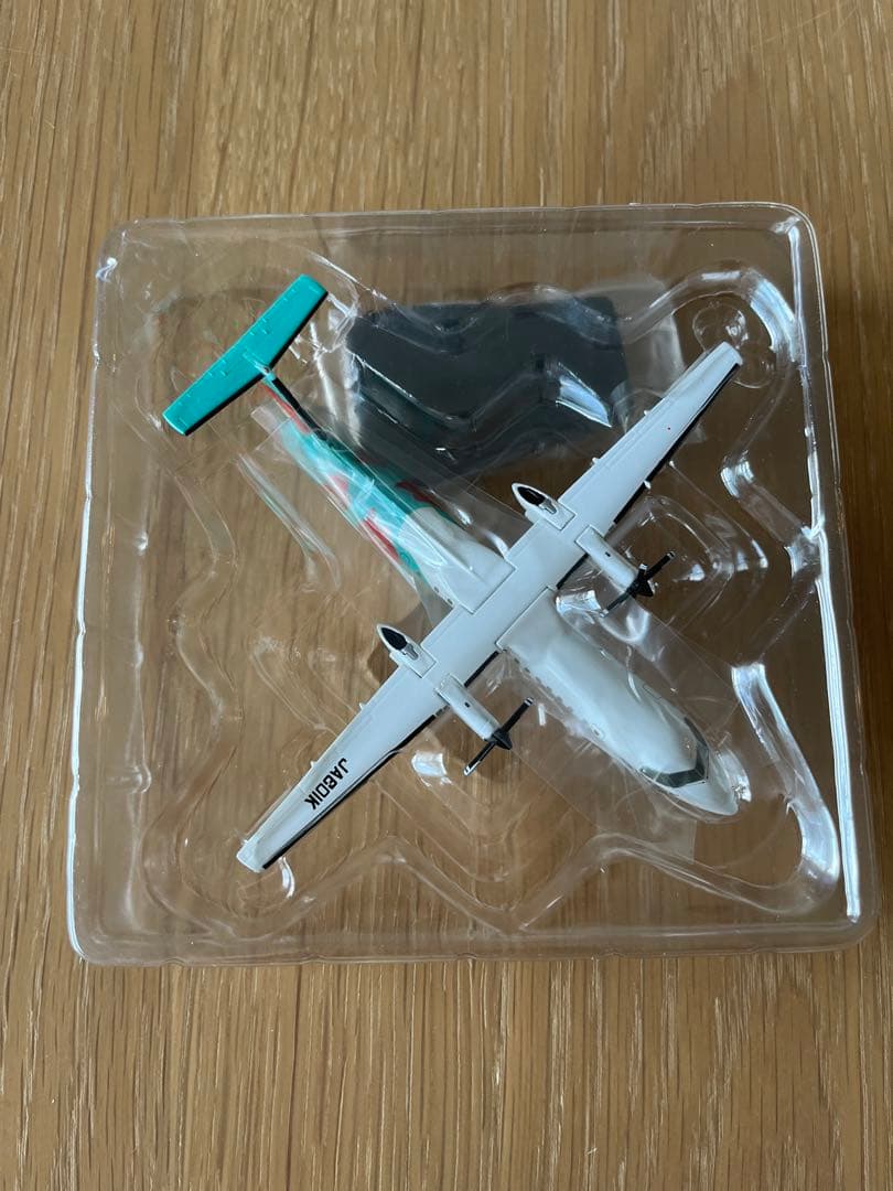 モデルプレーン（DHC-8-300）