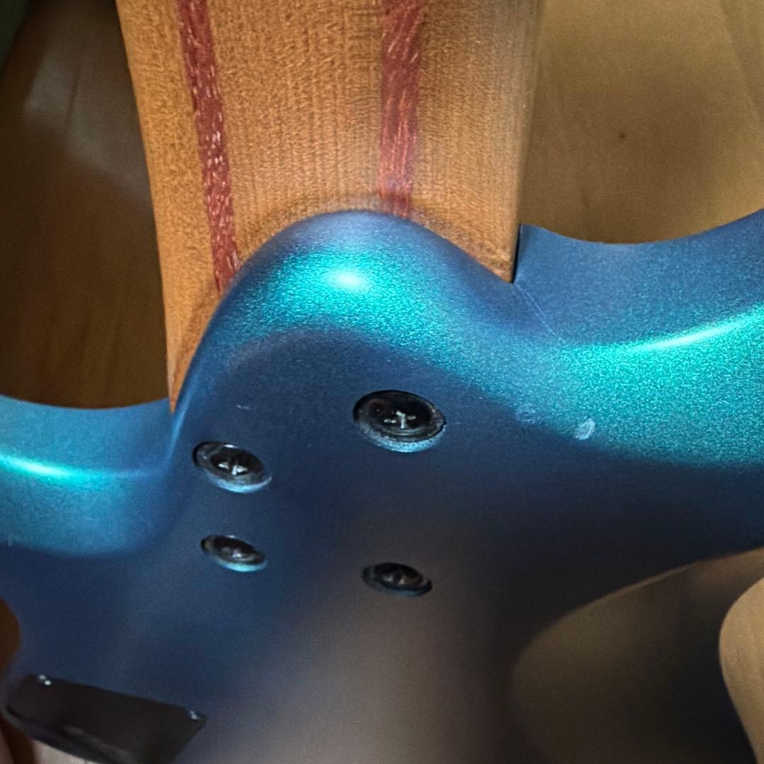 Ibanez Q547-BMM 7弦ヘッドレスエレキギター アイバニーズ　送料込