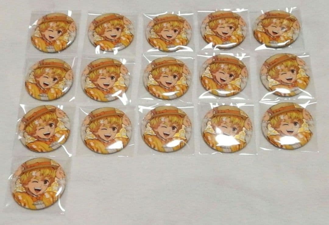 鬼滅の刃　我妻善逸　卯年　グリッター缶バッジ　缶バッジ　AGF2023　干支