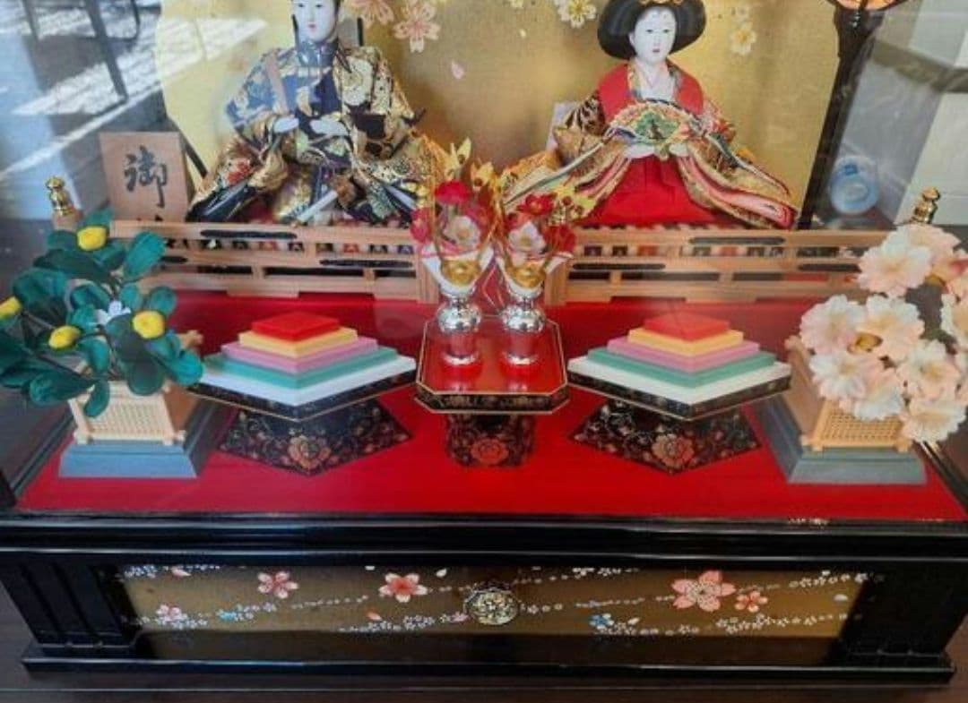 伝統的な雛人形セット ケース付き ひな祭り