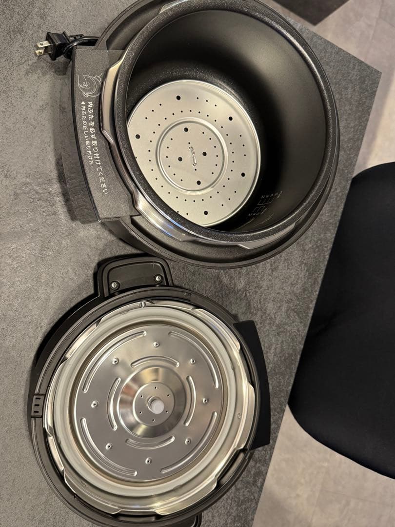 Panasonic 電気圧力鍋 ブラック　nf-pc400-K