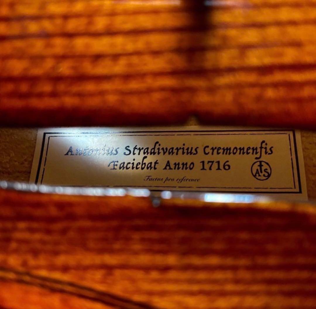 バイオリンStradivarius 1716コピー 最新消音器で夜間の演奏も可能