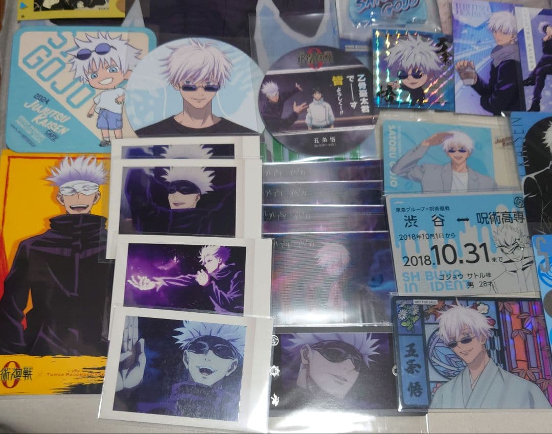 呪術廻戦 五条悟 缶バッジ クリカ アクスタ ポスカ カード まとめ売り