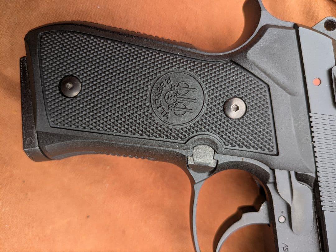 東京マルイ製ガスハンドガン　　ベレッタM9A1 ［ベレッタ刻印グリップ］