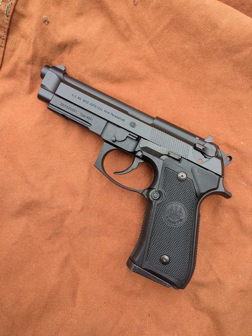東京マルイ製ガスハンドガン　　ベレッタM9A1 ［ベレッタ刻印グリップ］