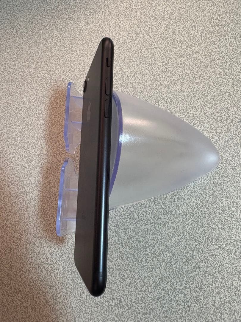 【美品】iPhone7 ブラック 32GB 84%