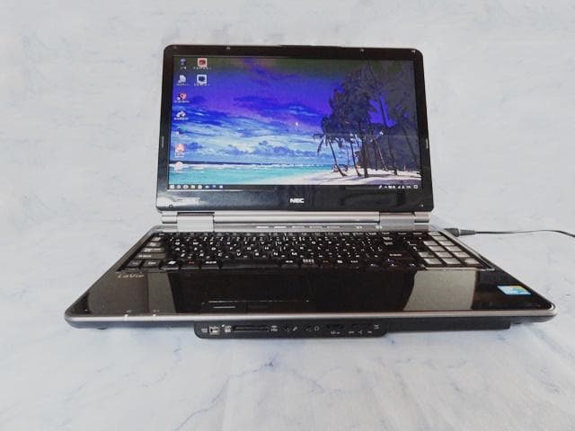 初心者の方にすぐ使える NECノートパソコン