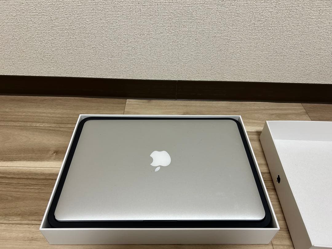 MacBook本体 MacBook Pro 13 2015 i7/16GB/SSD512GB