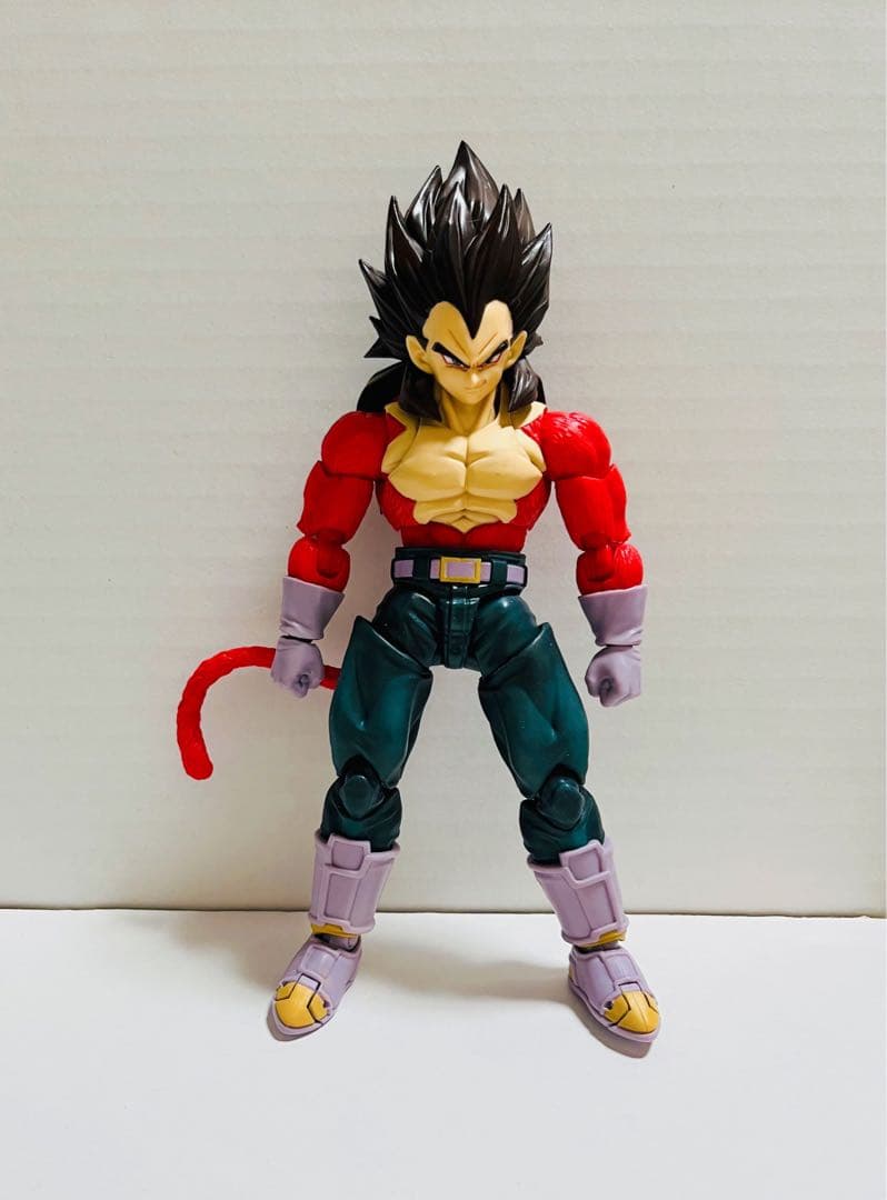 【ドラゴンボール】スーパーサイヤ人４ ベジータ S.H.Figuarts