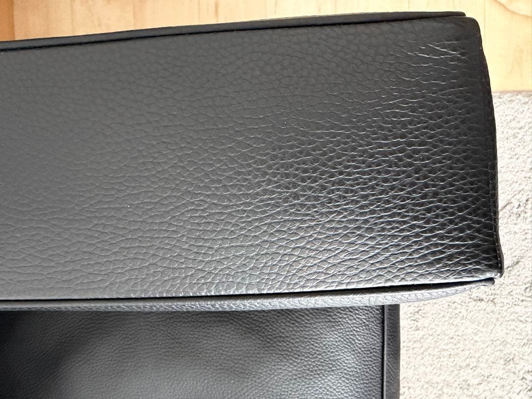 コルビジュエ LC2 純イタリア製 スティールライン社 厚手セミアニリン本革