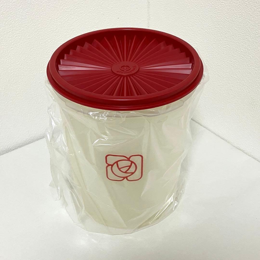 【新品未使用】タッパーウェア 食品保存容器 マキシデコレーター 4個セット