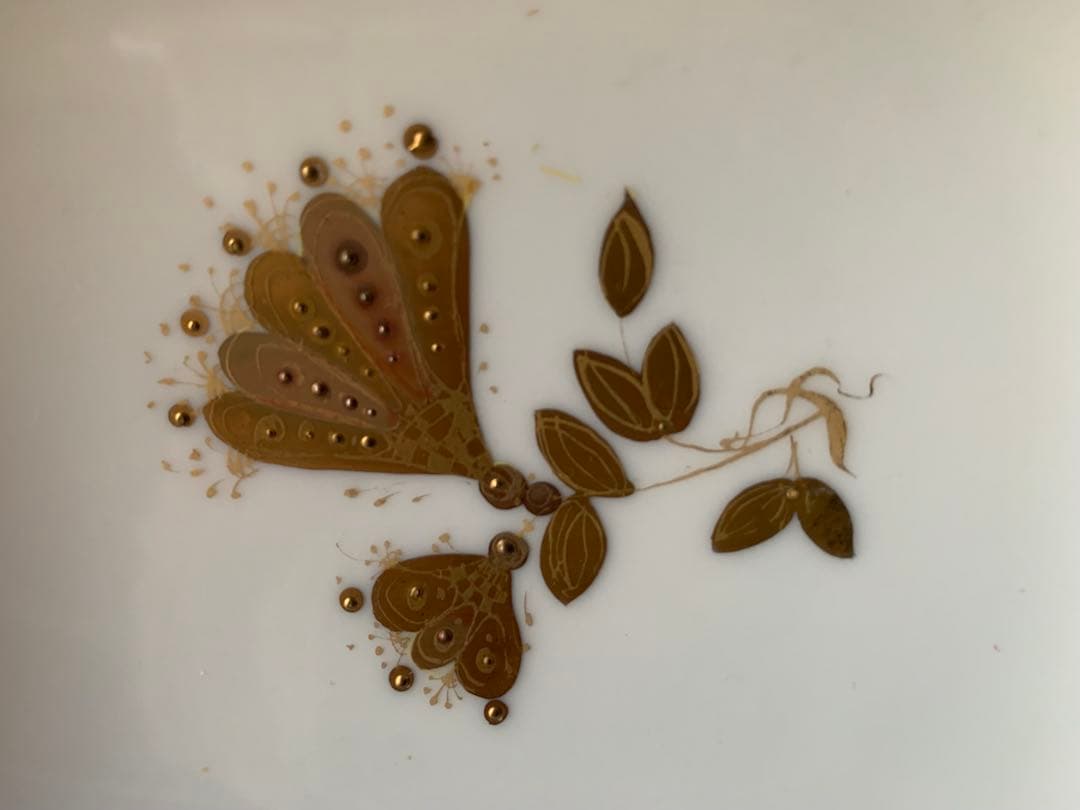 ビヨンヴィンブラッド　特価レアビンテージ・ローゼンタール白磁金彩蓋物小皿セット！