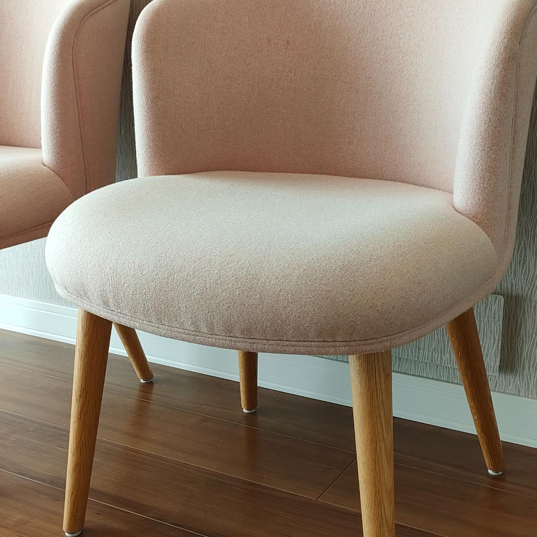 シャルロット・ビルトゲン　デザイナーズチェア　2脚セット　1脚定価7万