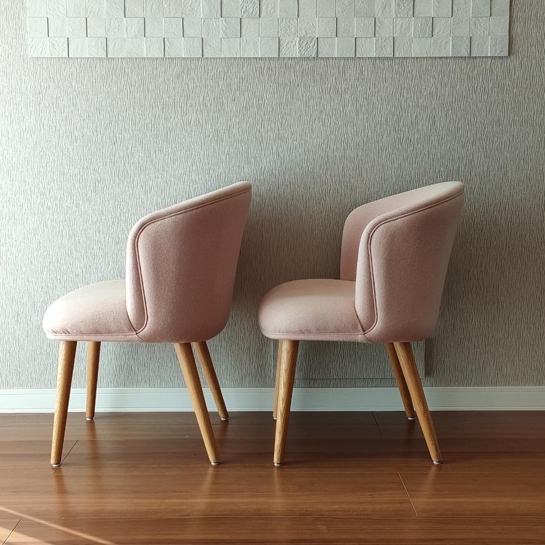 シャルロット・ビルトゲン　デザイナーズチェア　2脚セット　1脚定価7万