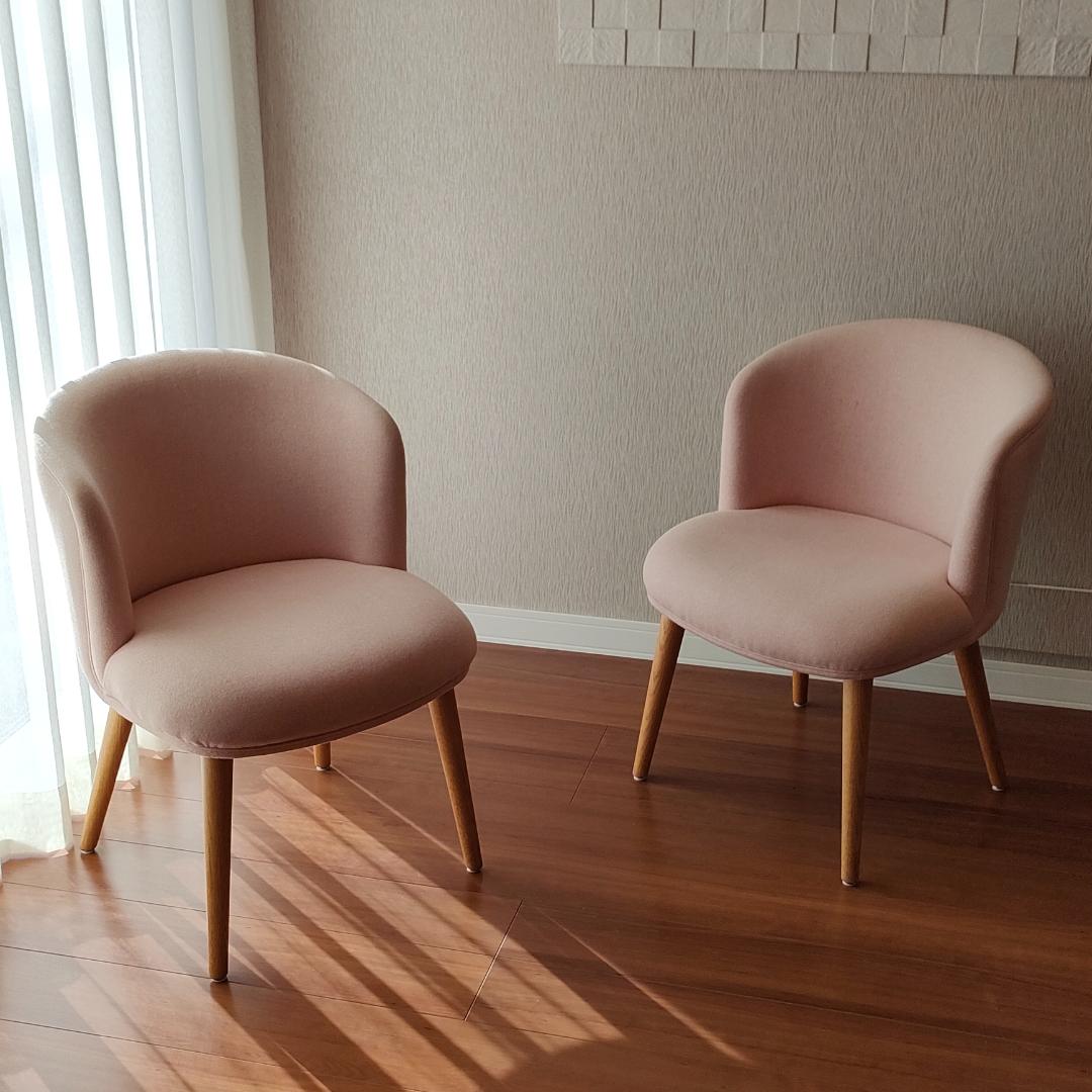 シャルロット・ビルトゲン　デザイナーズチェア　2脚セット　1脚定価7万