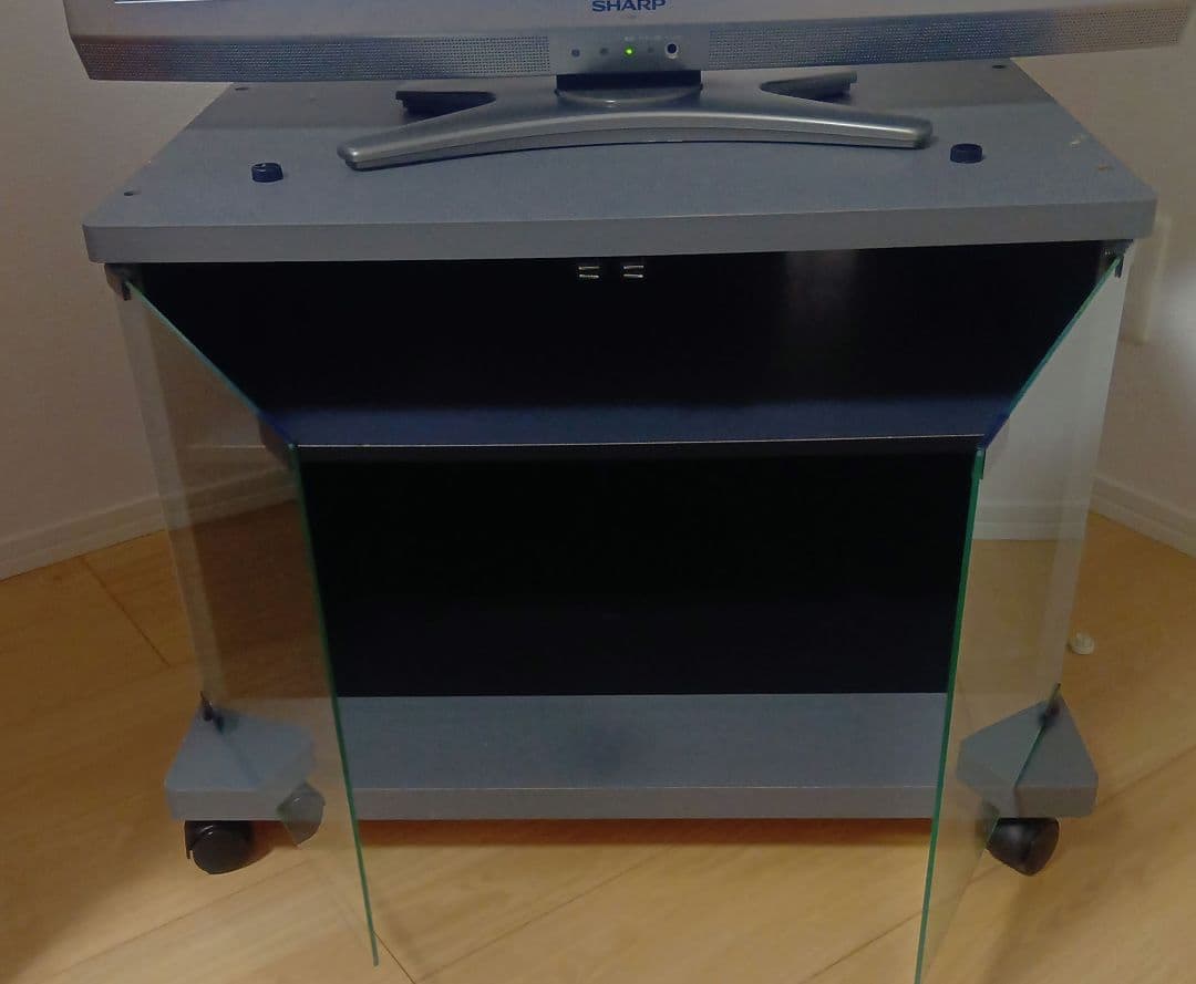 【直接引取り限定】 中古美品 テレビ 32インチ テレビ台付き