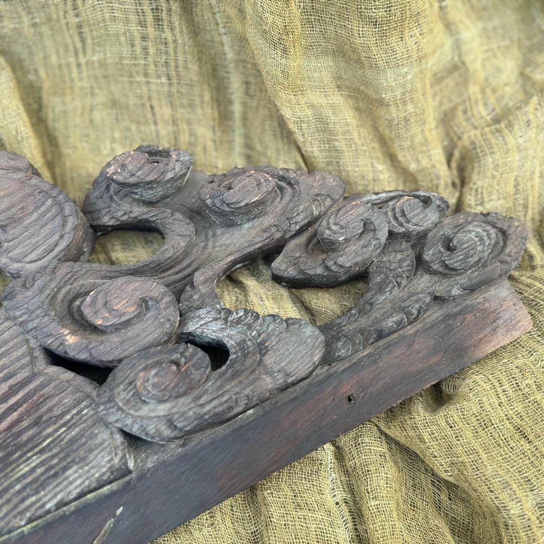 伝統的な木製彫刻 雲模様