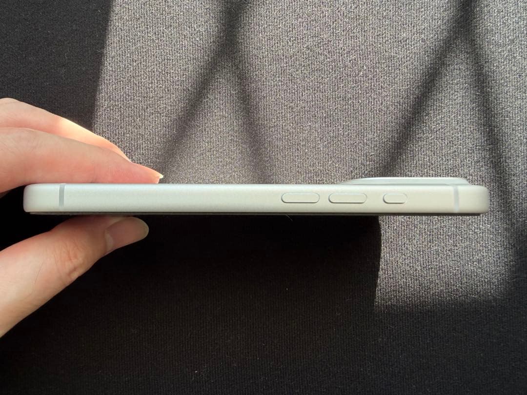 【極美品】iPhone 17 Pro シルバー 256GB