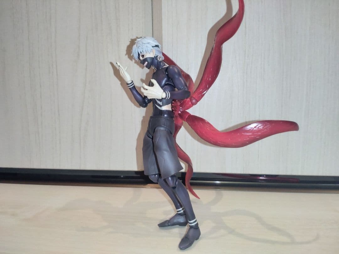 東京喰種　金木研　超可動　フィギュア　カネキ　グール