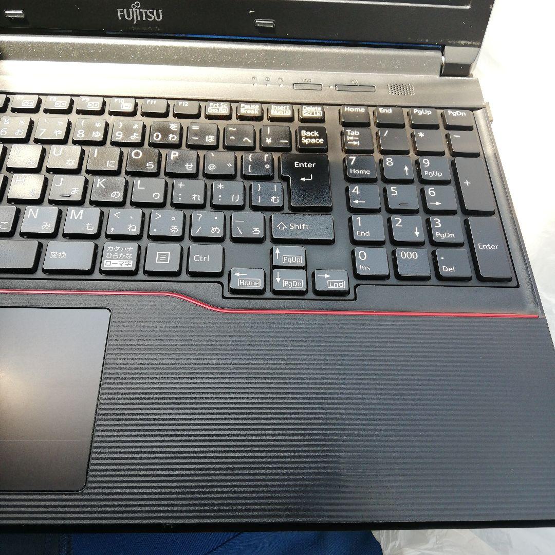 LIFEBOOK A574/M ノートPC