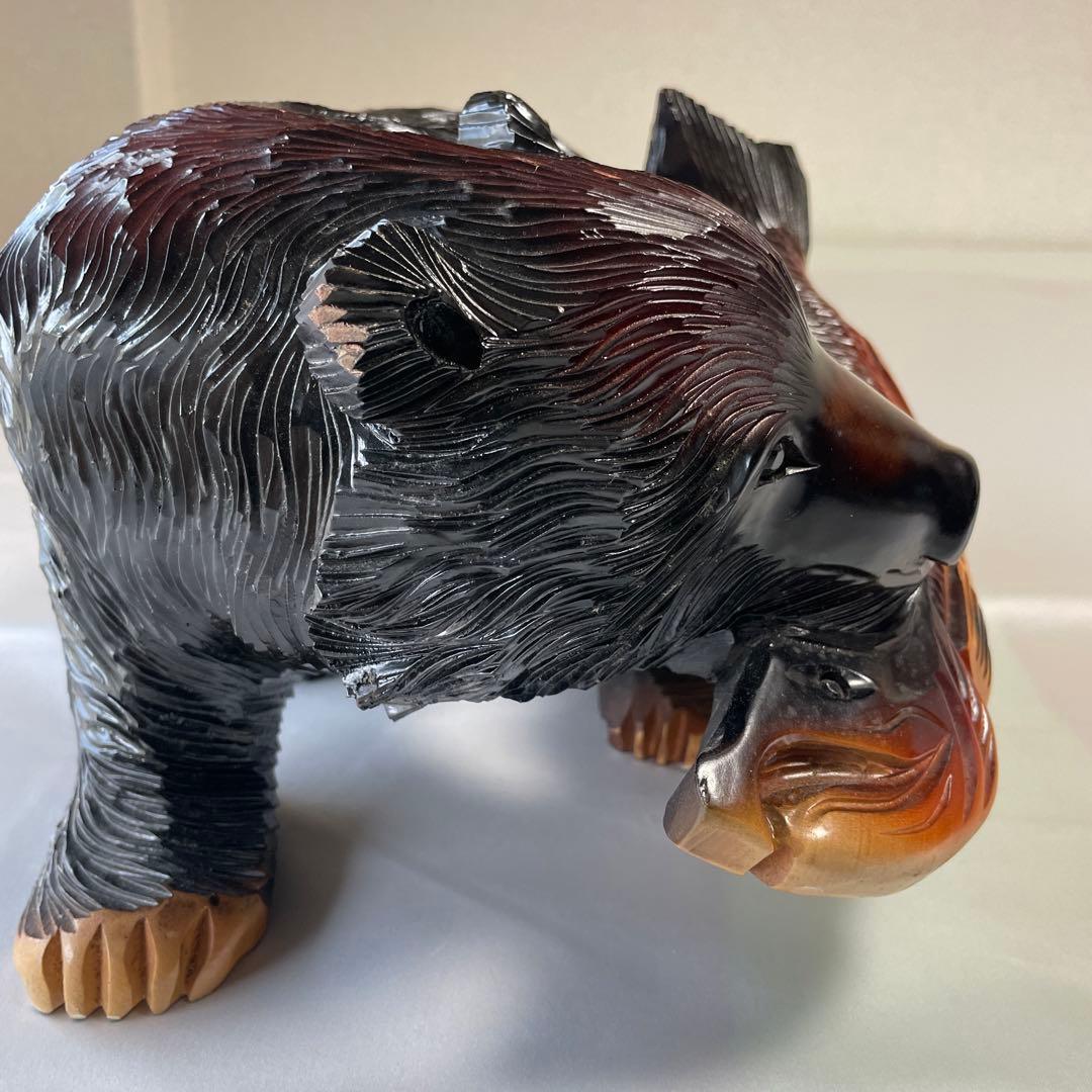 白伊　置物　熊　木彫り　クマ　木製　作家　彫刻　アイヌ民族作家