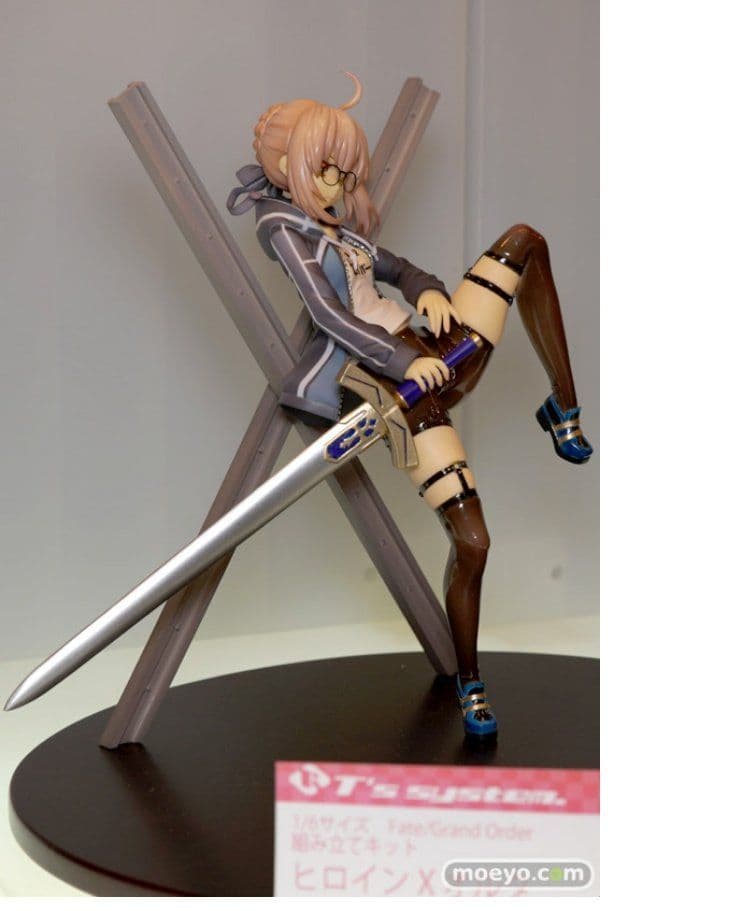 セイバー　Fate　ガレージキット　未塗装未組立　1/7　ガレキ　フィギュア