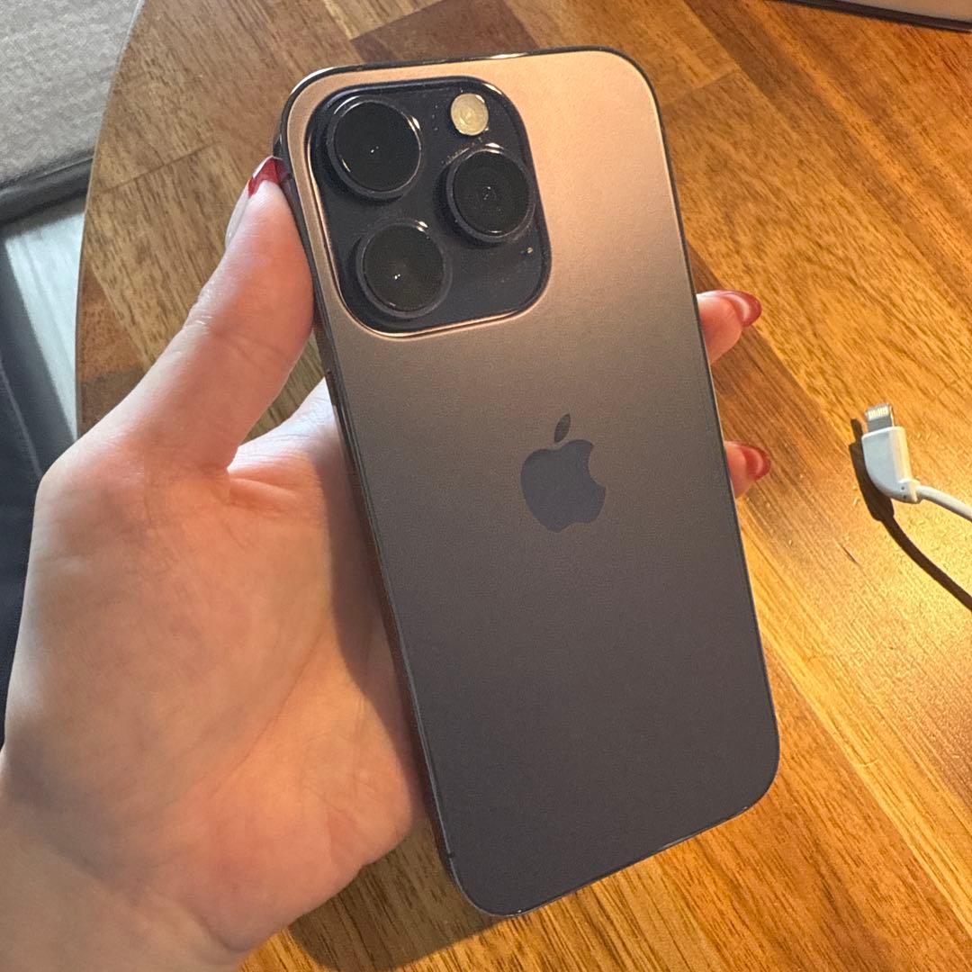 Apple iPhone 14 Pro 256GBディープパープル本体