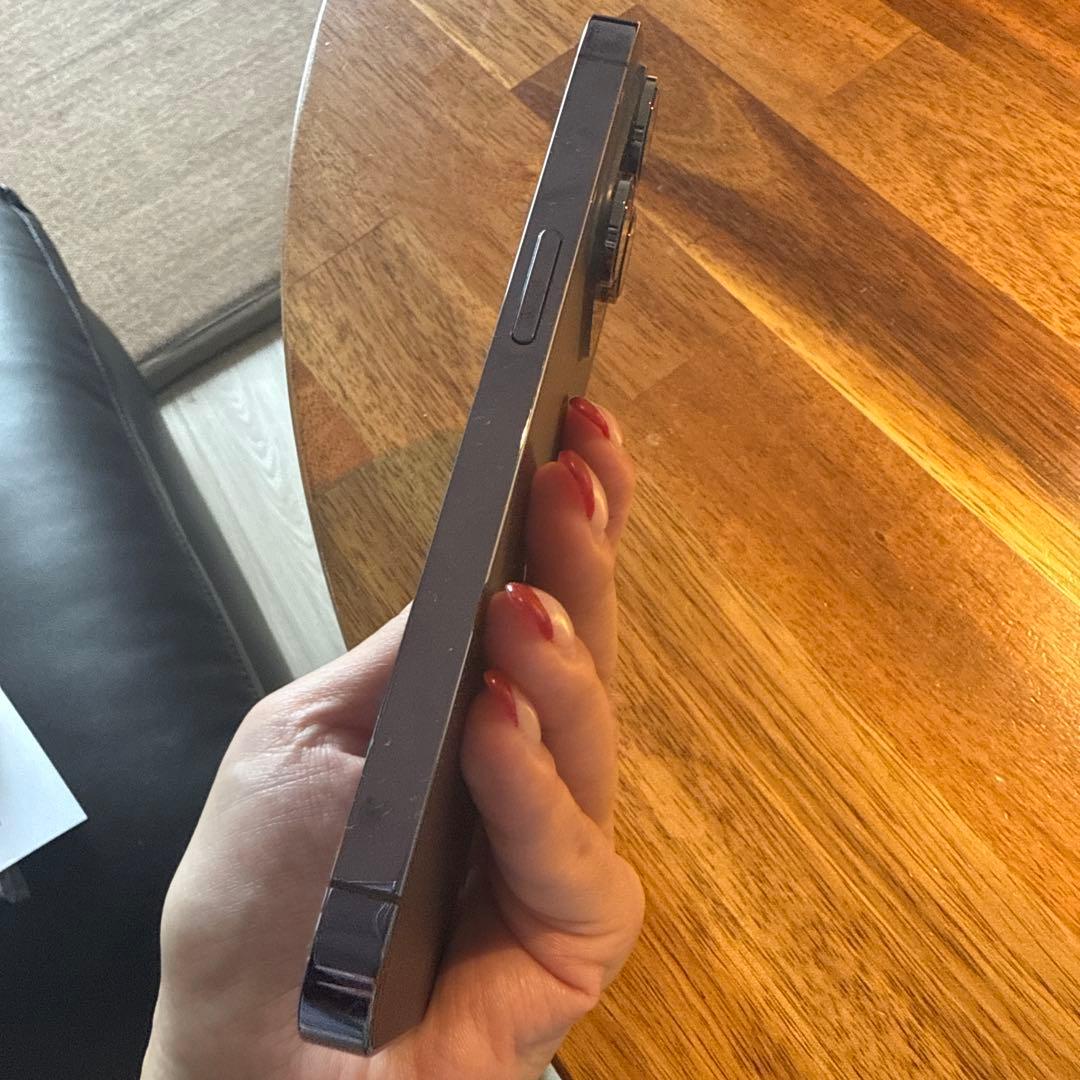 Apple iPhone 14 Pro 256GBディープパープル本体