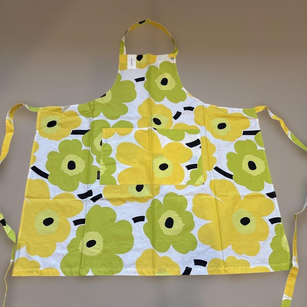 marimekko エプロン　ピエニ　ウニッコ　ビタミンカラー　新品