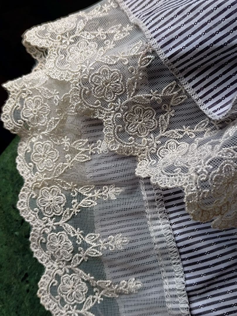 ピースナウ 可愛いリボン&レースのエプロン ロリータ系 美品