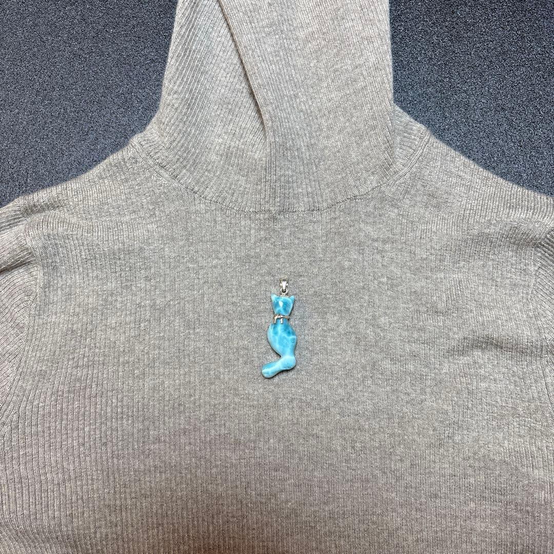 綺麗な猫ちゃんラリマー　高品質天然石　ペンダントトップ