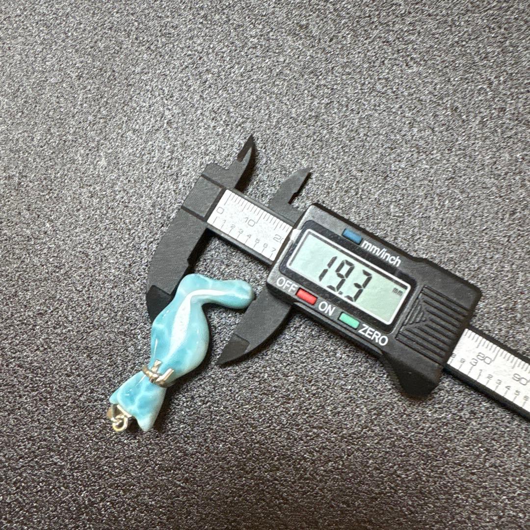 綺麗な猫ちゃんラリマー　高品質天然石　ペンダントトップ